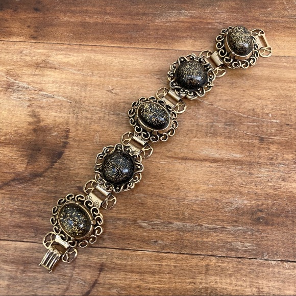 Chunky Statement Costume Bracelet - Picture 5 of 7